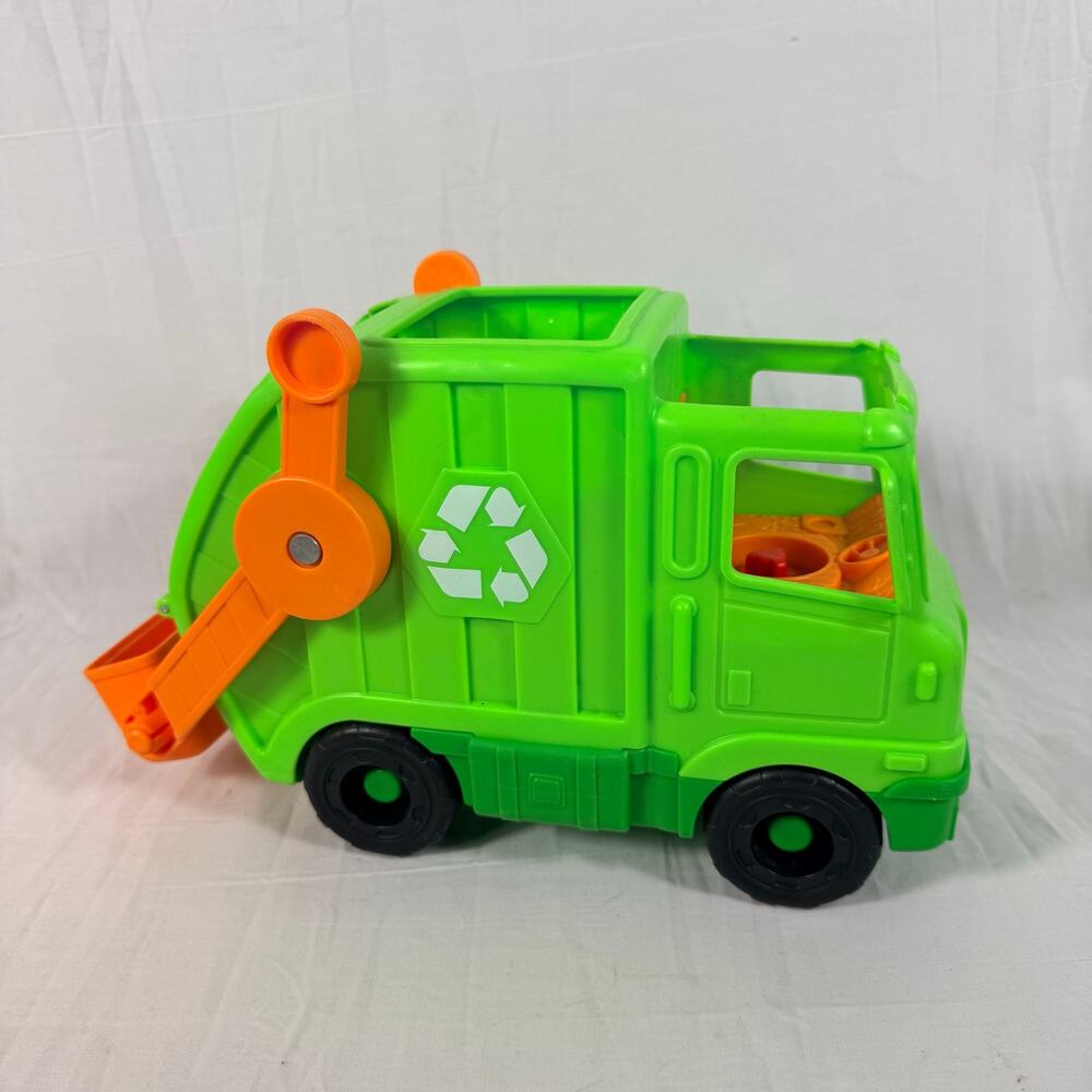 Fisher Price 2021 Little People Green Recycling Garbage Truck GWD29